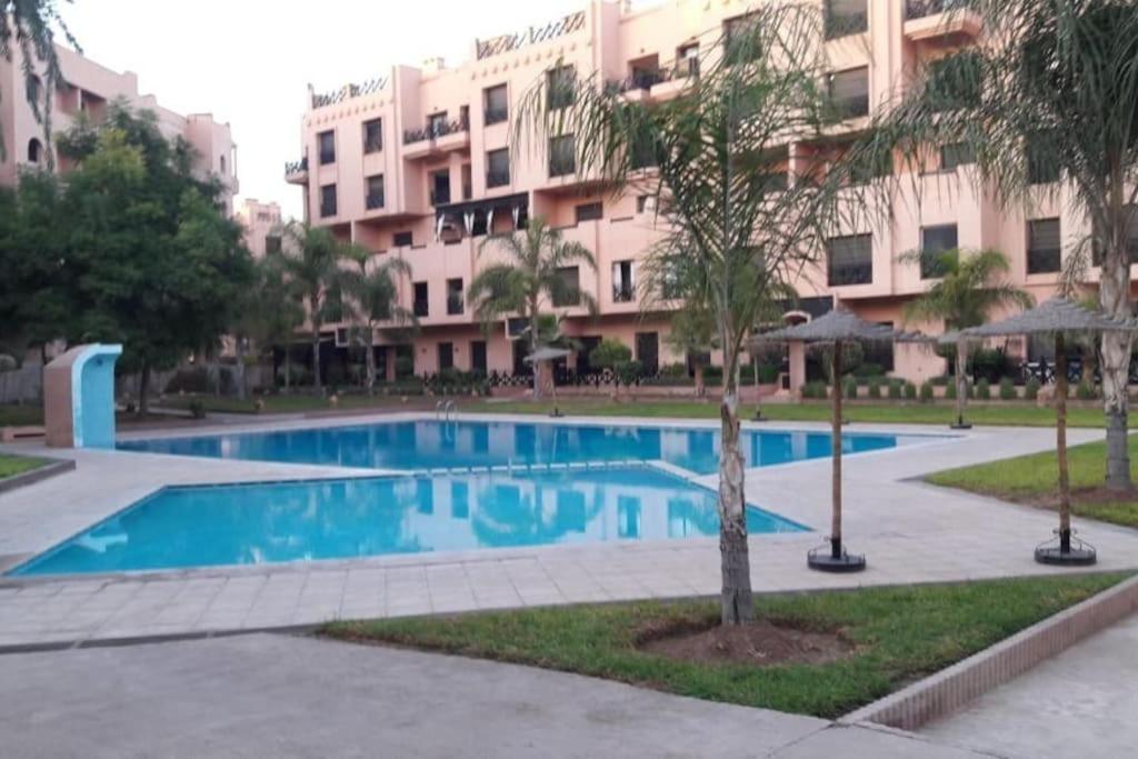 Appartement Confortable Avec 5 Piscines มาร์ราเกช ภายนอก รูปภาพ