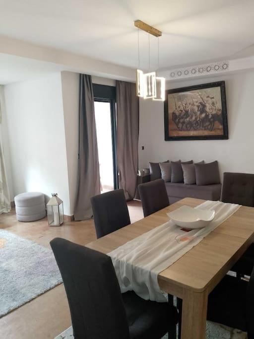 Appartement Confortable Avec 5 Piscines มาร์ราเกช ภายนอก รูปภาพ